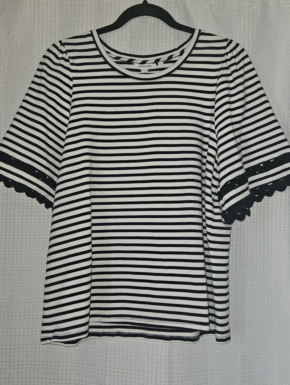 Chico's Black & White Striped T-Shirt Eyelet Sleeves 2R/Large